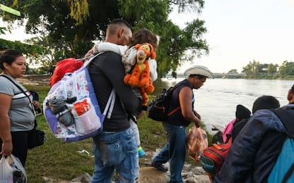 Usa, controlli medici su tutti i bambini alla frontiera col Messico