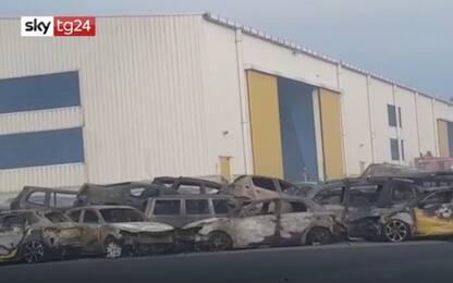 Maltempo Savona, incendio a terminal porto: distrutte 1000 auto