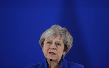 Voto di sfiducia per Theresa May, ecco come funziona