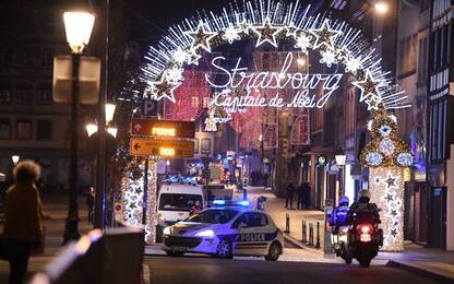 Strasburgo, spari al mercatino di Natale: morti e feriti