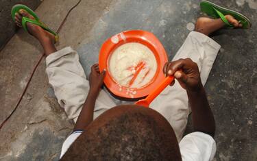 Unicef: 1 bambino su 3 sotto i 5 anni è denutrito o in sovrappeso
