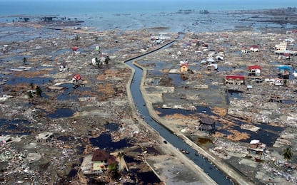 Terremoti e tsunami in Indonesia, i precedenti più disastrosi