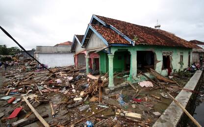 Tsunami Indonesia, oltre 420 morti. Oxfam: "11mila sfollati"