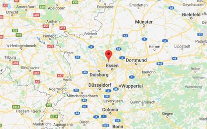 Germania, uomo travolge folla con l'auto a Bottrop: quattro feriti
