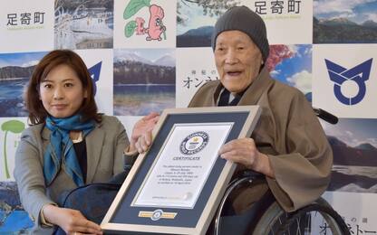 Giappone, è morto l'uomo più vecchio del mondo: aveva 113 anni