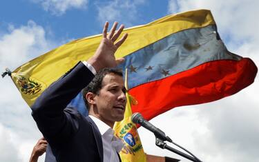Venezuela, chi è Juan Guaidò, il 35enne autoproclamatosi presidente
