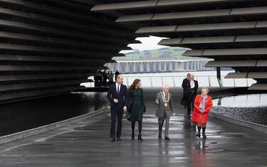 William e Kate inaugurano il museo del design a Dundee