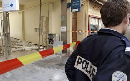 Corsica, uomo spara sui passanti: un morto e 5 feriti. Poi si uccide