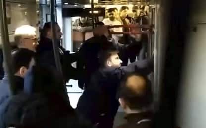Treno Ventimiglia-Nizza, polizia francese usa spray contro migranti