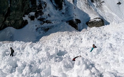 Valanga a Crans Montana, in Svizzera: morto sciatore. FOTO