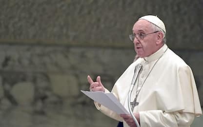 Covid Roma, Urbi et Orbi e Angelus di Papa Francesco al chiuso