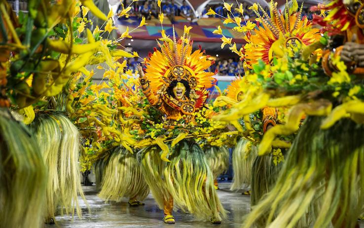 Brasile Lo Spettacolo Del Carnevale Di Rio De Janeiro Foto Sky Tg24