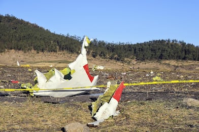 Etiopia, precipita aereo con 157 persone: nessun sopravvissuto