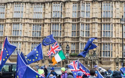 Brexit, Uk valuta taglio dazi in vista di un voto sul no deal