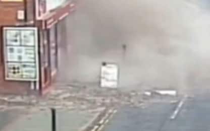 Staffordshire, perdita di gas causa enorme esplosione. IL VIDEO