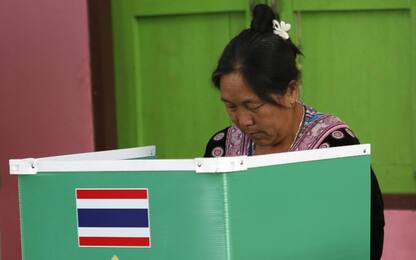 Elezioni Thailandia, exit poll: opposizione prima, ma militari reggono