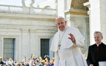 Papa Francesco: "Grazie alle vittime che denunciano gli abusi subìti"