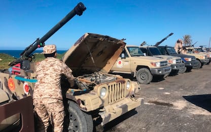Crisi in Libia, chiuso aeroporto di Tripoli dopo raid