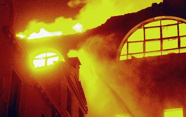 Petruzzelli, La Fenice, Sindone, Notre Dame: incendi e arte
