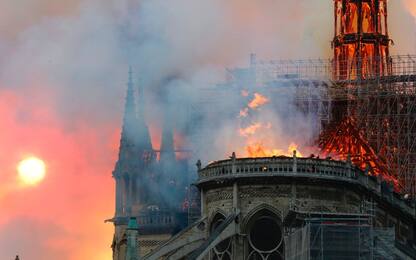 Incendio a Notre Dame a Parigi, la testimonianza esclusiva