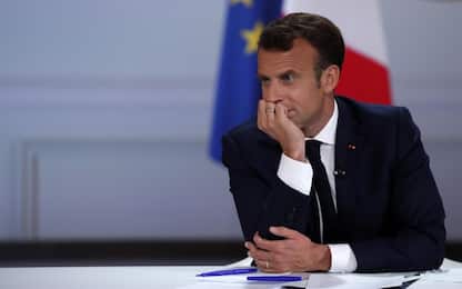 Francia, Macron: "Taglio delle tasse, ma no a richieste gilet gialli"