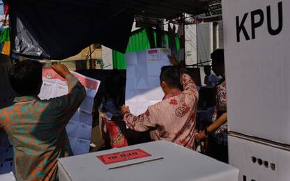 Elezioni Indonesia, 272 scrutatori morti per la stanchezza