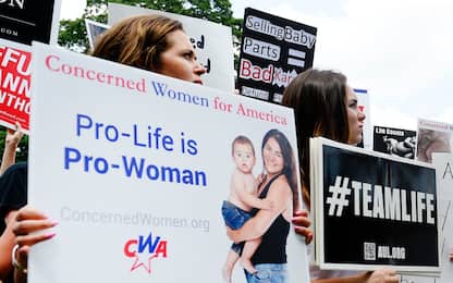 Usa, Alabama approva legge restrittiva contro l’aborto