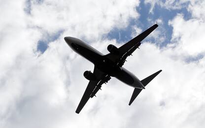 India, si finge pilota Lufthansa per viaggiare più comodo: arrestato