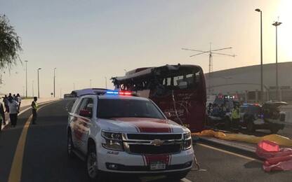 Dubai, si schianta autobus: 17 morti di diverse nazionalità