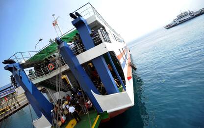 Indonesia, affonda traghetto al largo di Giava: 15 morti