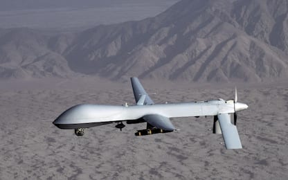 Iran abbatte drone spia americano. Pasdaran: "Chiaro messaggio a Usa"