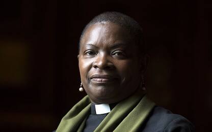 Inghilterra, la Chiesa anglicana nomina primo vescovo-donna nera