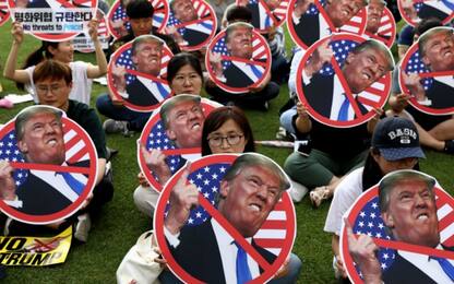 Trump in Corea, proteste a Seul: "Non sei il benvenuto"