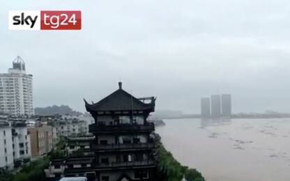 Cina, le piogge mettono in ginocchio la provincia di Zhejiang. VIDEO