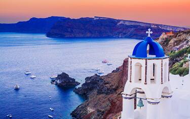 GettyImages_Santorini_Hero