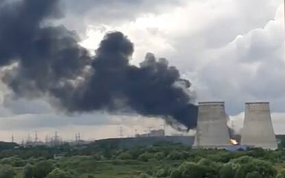 Russia, incendio in una centrale elettrica vicino a Mosca. VIDEO