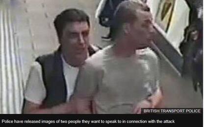 Londra, diffondono gas lacrimogeni in metro: caccia a 2 uomini