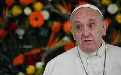 Papa Francesco: "Atti concreti e urgenti contro abusi minori su web"