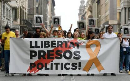 Catalogna, condannati leader indipendentisti: proteste. FOTO