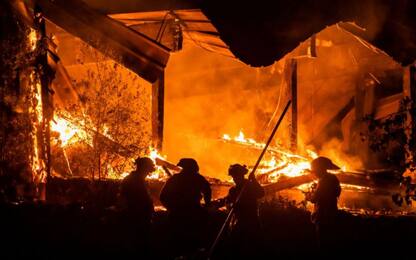 Incendi California, a Los Angeles evacuate 7 mila case. FOTO