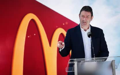 Il Ceo di McDonald's si dimette per relazione con una dipendente
