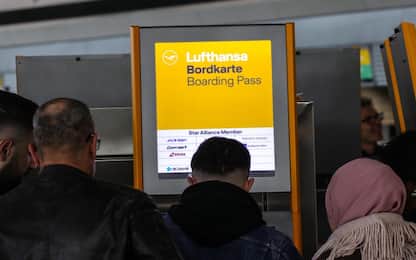 Lufthansa cancella 1300 voli in vista dello sciopero del 7-8 novembre