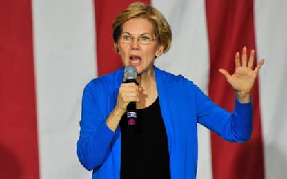 Usa 2020, Elizabeth Warren: "Mi hanno detto di sorridere di più"