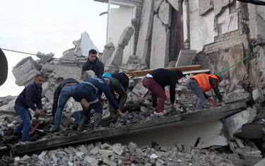 hero_terremoto_albania_soccorsi_ansa