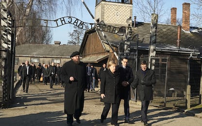 Auschwitz, Angela Merkel in visita nel campo di concentramento