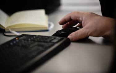 Coronavirus, l’Italia che resiste: il web-learning a Napoli. VIDEO