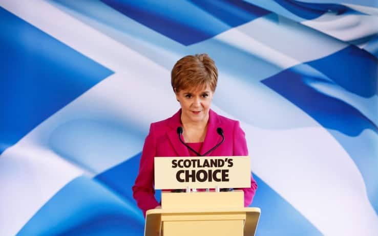 Nicola Sturgeon guida lo Scottish National Party e ha promesso un nuovo referendum di indipendenza
