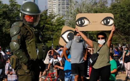 Cile, continuano le proteste nella capitale Santiago. VIDEO