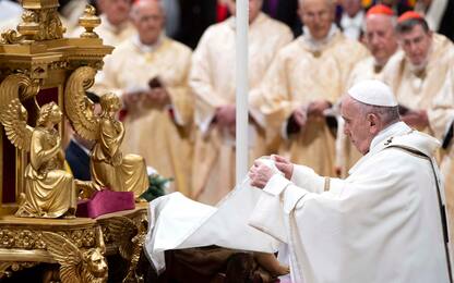 Natale a San Pietro, Papa Francesco: l'amore di Dio è gratis