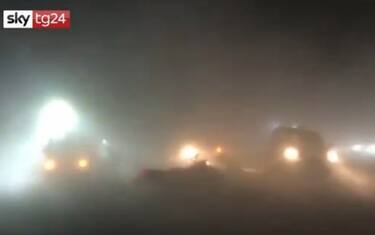 Islanda, 39 turisti investiti da tempesta di neve: tutti salvi. VIDEO